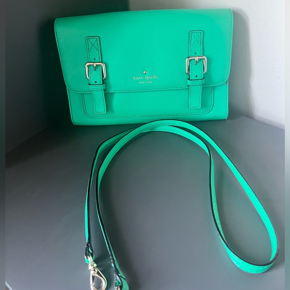EUC KATE SPADE CROSSBODY BAG